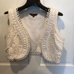 Cropped vest